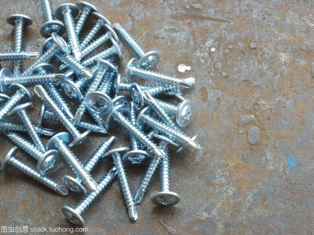 建筑用金属螺丝与配件制造的重要性与发展趋势
